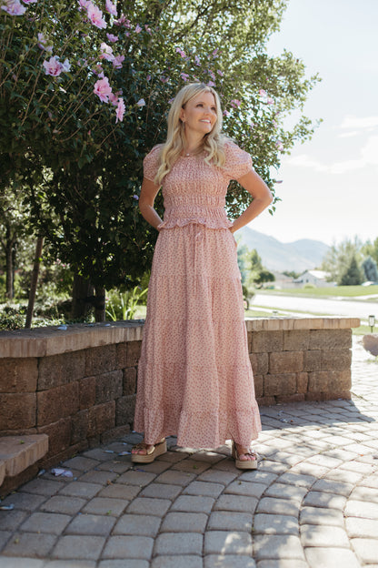 THE ZOE FLORAL TIERED SKIRT IN BLUSH