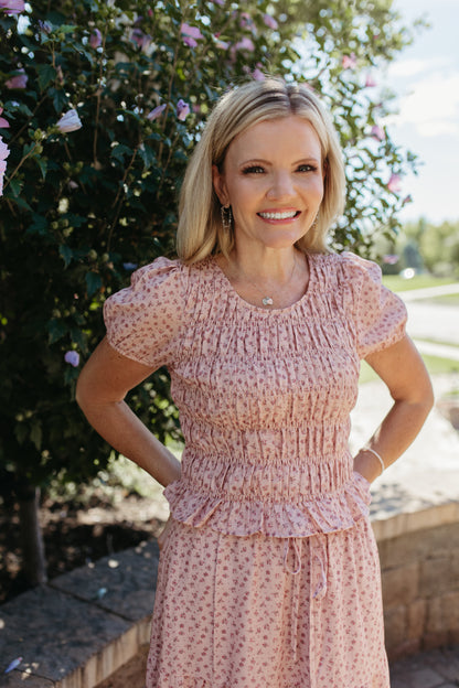 THE ZOE FLORAL SMOCKED TOP IN BLUSH