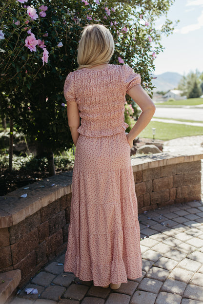 THE ZOE FLORAL TIERED SKIRT IN BLUSH