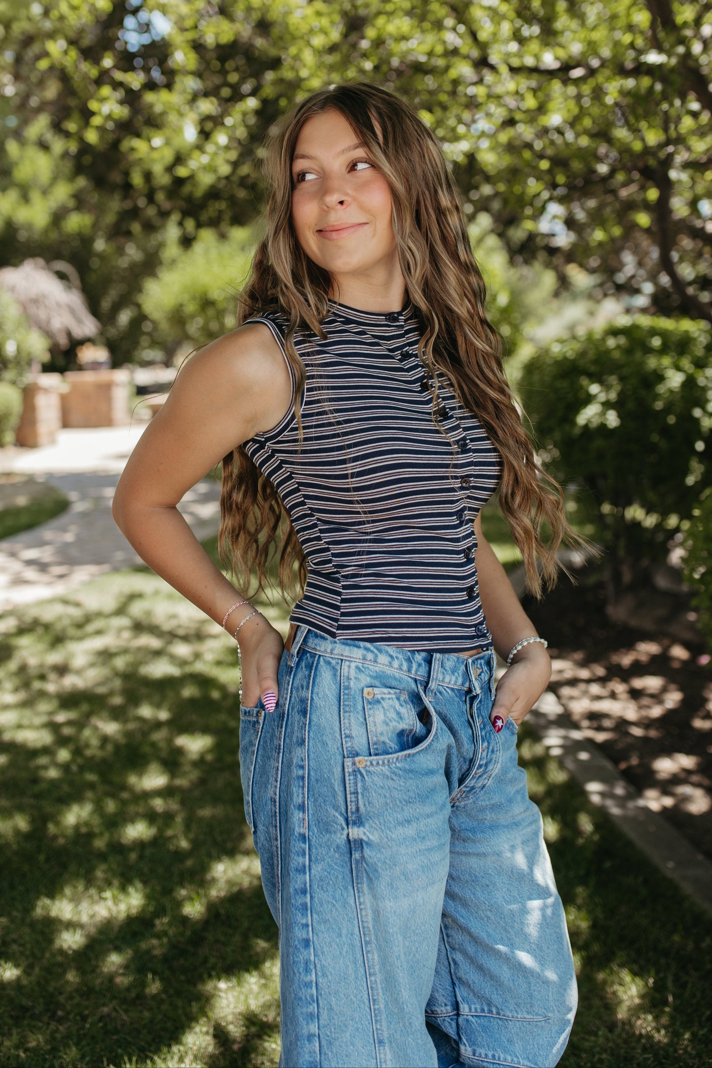 THE GUINEVERE STRIPED SLEEVELESS BUTTON TANK IN NAVY