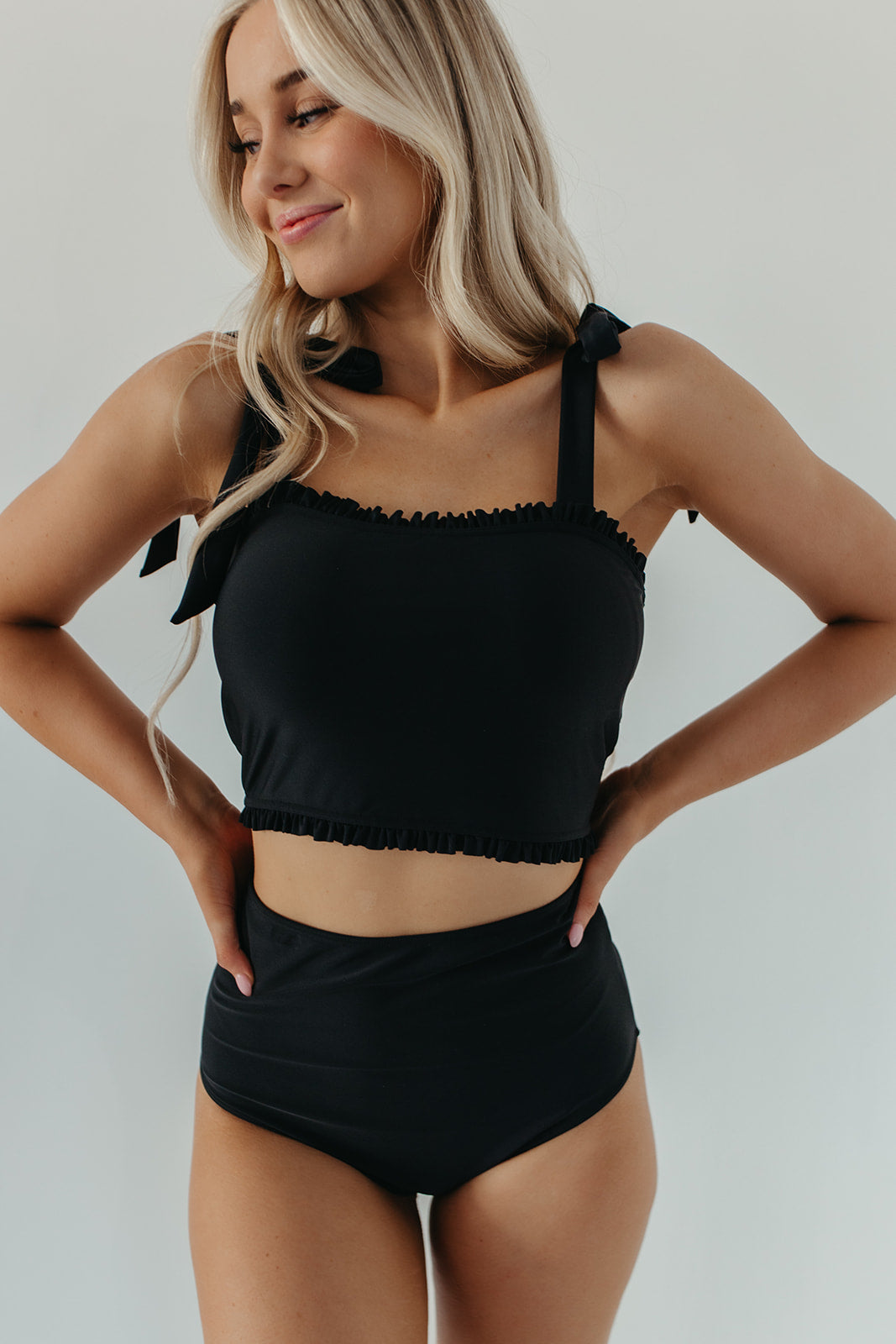 RUFFLE TIE STRAP MIDKINI SWIM TOP IN BLACK BY PINK DESERT
