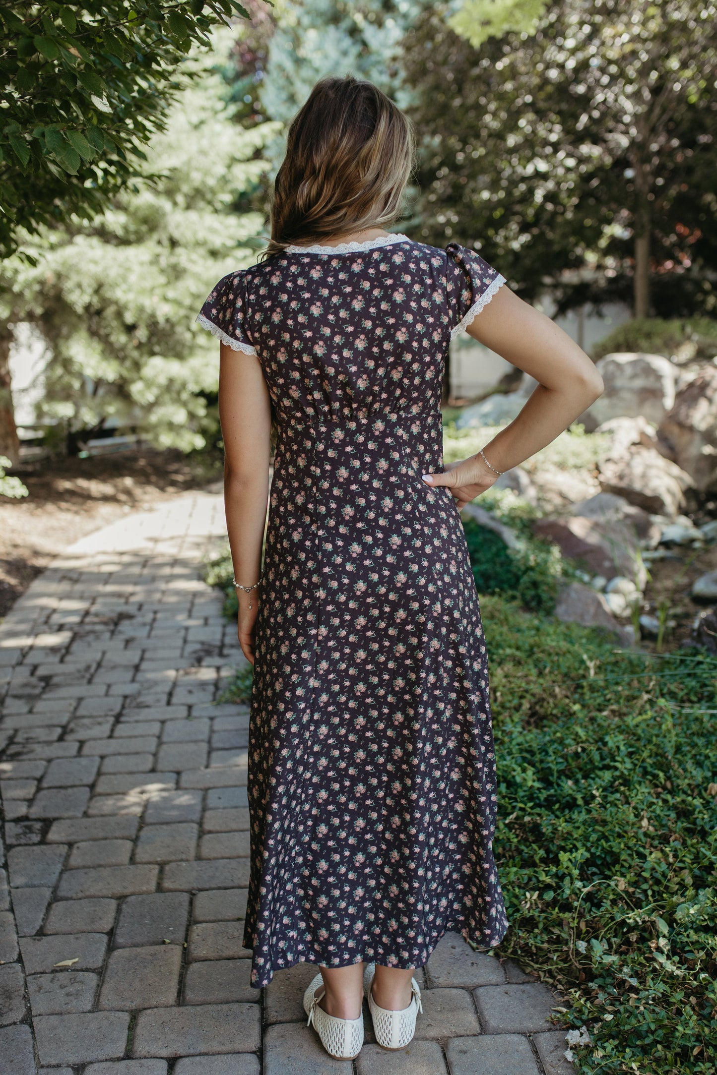 THE MAVIS FLORAL MIDI BUTTON DRESS IN ANTIQUE BLACK ROSE