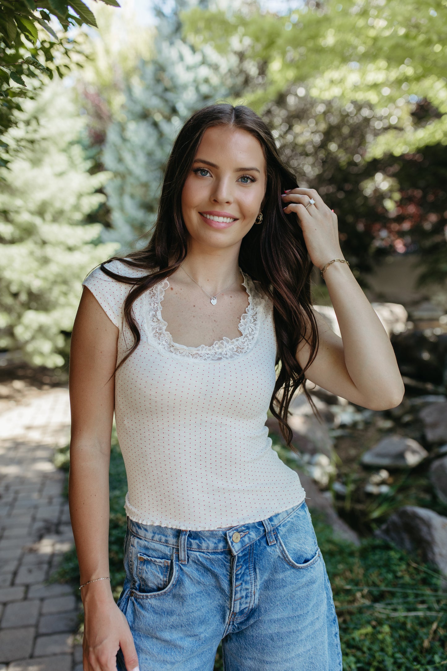 THE EVERLY LACE TEE IN RED DOTS
