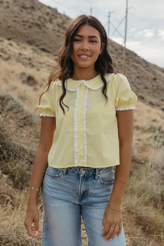THE VENICE LACE TRIM TOP IN YELLOW