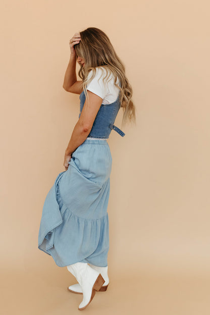 THE TIFFANY TIERED TENCEL SKIRT IN LIGHT WASH