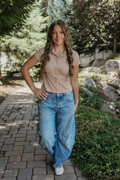 THE BRIANNA GINGHAM SHORT SLEEVE COLLARED TOP IN OLIVE