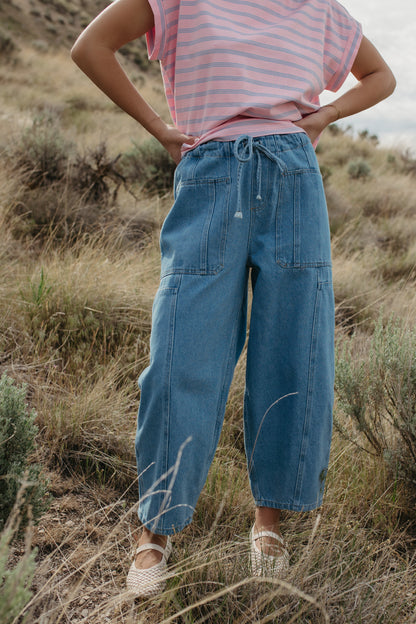 THE ZAYLEE WIDE LEG PANTS IN LIGHT BLUE