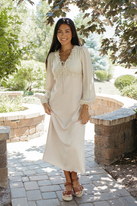 THE ESMERALDA MIDI DRESS IN CHAMPAGNE