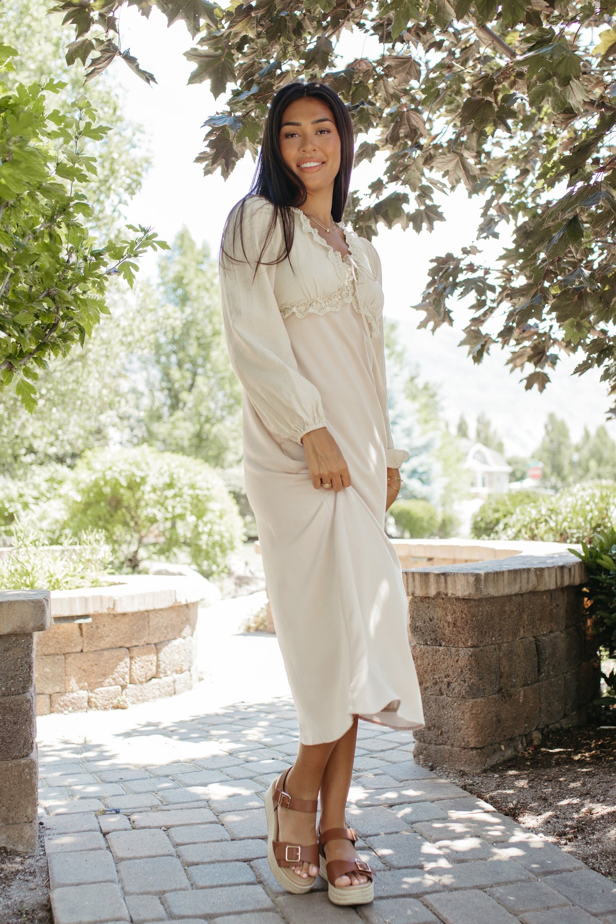 THE ESMERALDA MIDI DRESS IN CHAMPAGNE