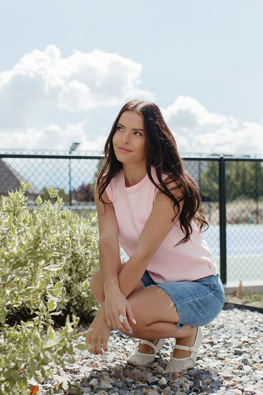 THE KHYLEE SLEEVELESS COTTON TOP IN SOFT PINK