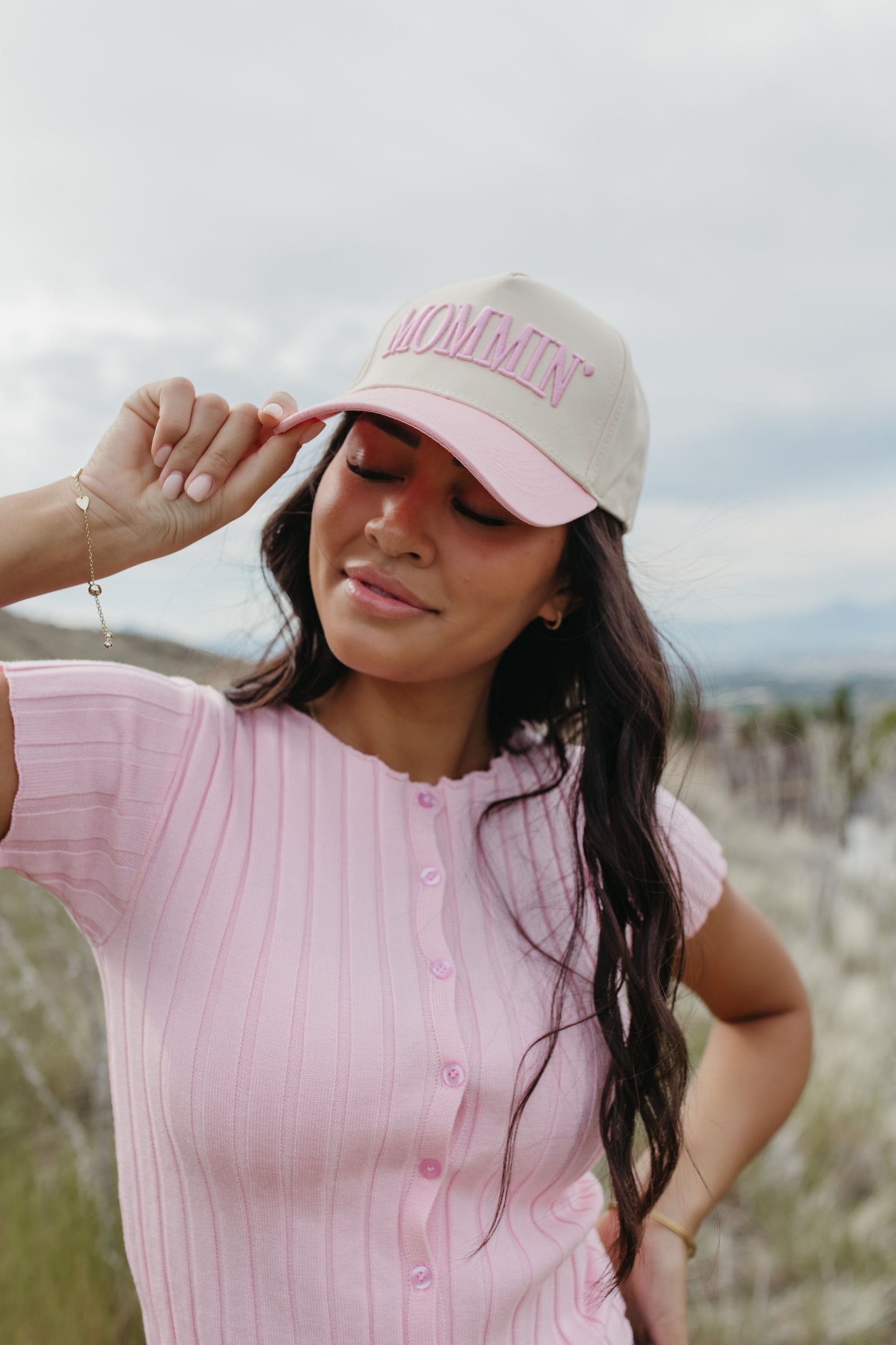 THE MOMMIN HAT
