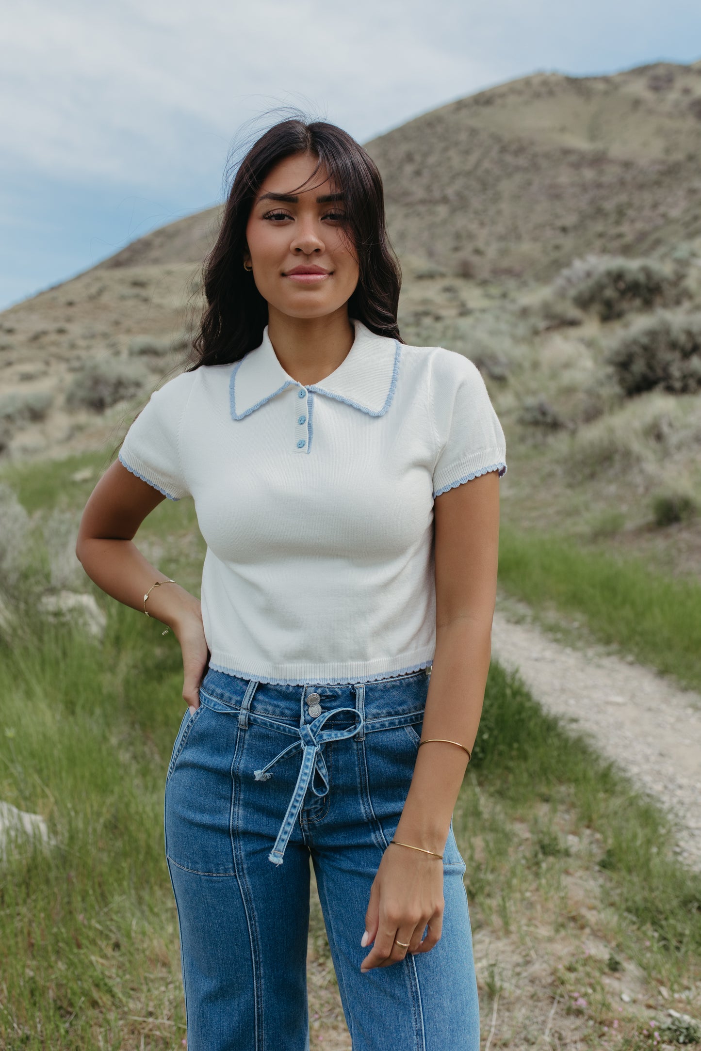 THE WINNIE KNIT POLO TOP IN WHITE