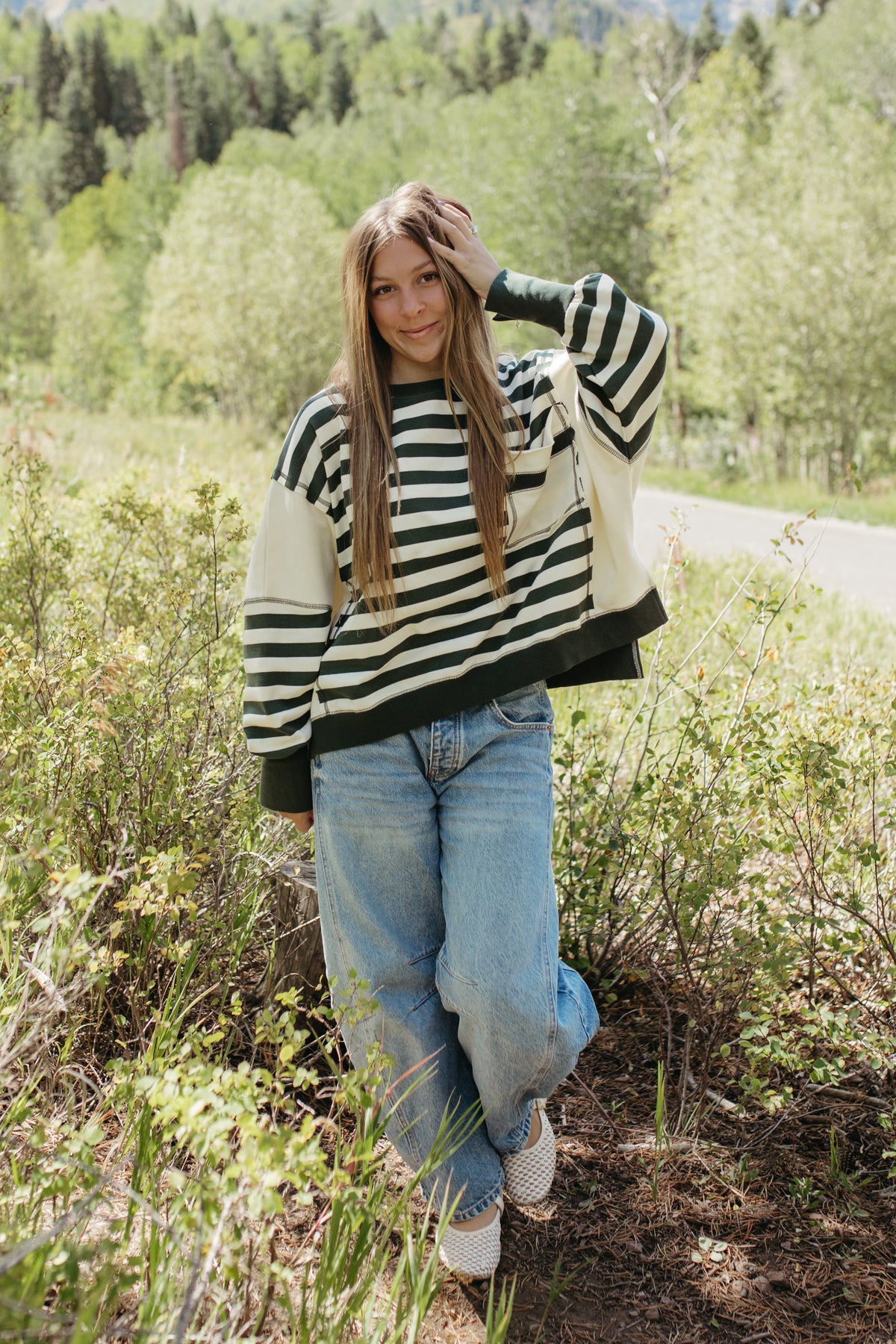 THE SYDNEY STRIPE SWEATSHIRT IN HUNTER GREEN