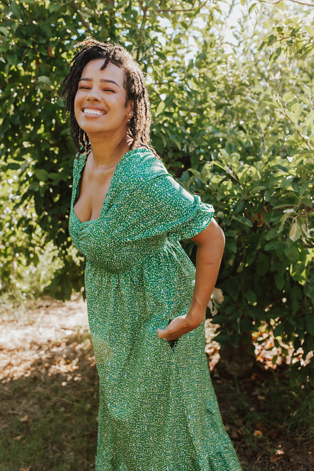 Green modest dresses for fall | PINK DESERT
