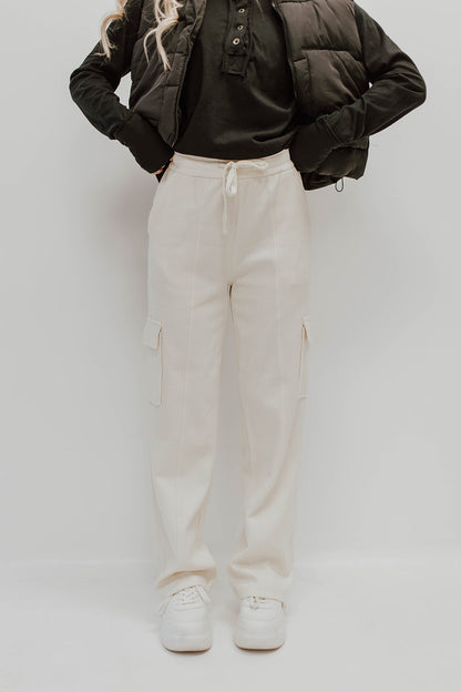 THE CARTER CARGO SWEATPANTS IN IVORY