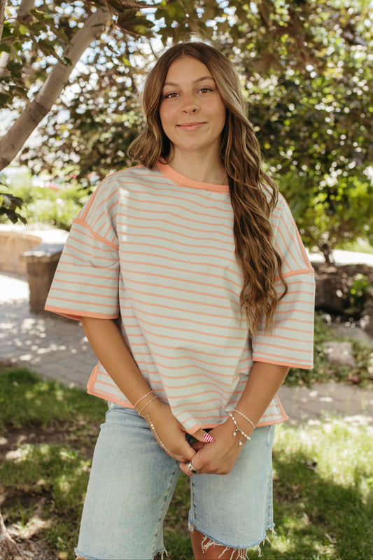 THE ZORA RELAXED STRIPED TEE IN CORAL/BLUE