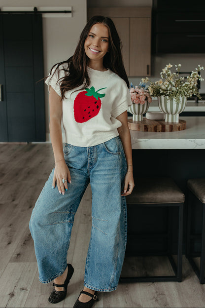 THE DELANEY STRAWBERRY KNIT TOP