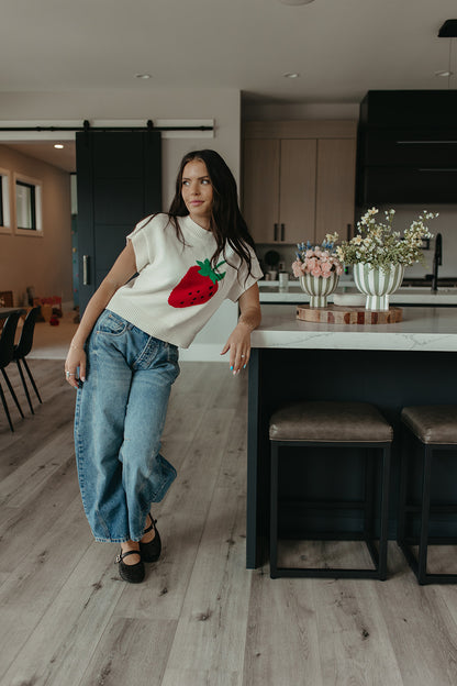 THE DELANEY STRAWBERRY KNIT TOP