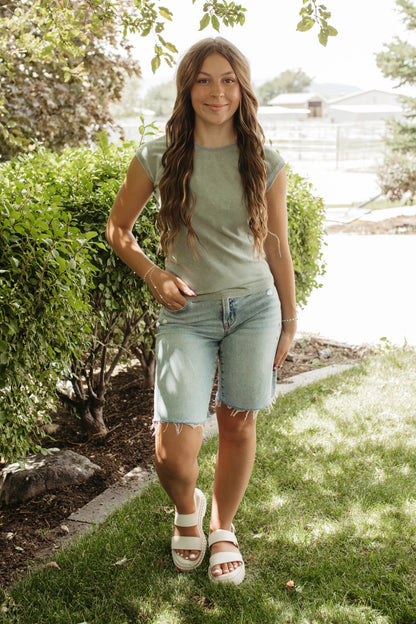 THE CADENCE CAP SLEEVE TOP IN SAGE GREEN