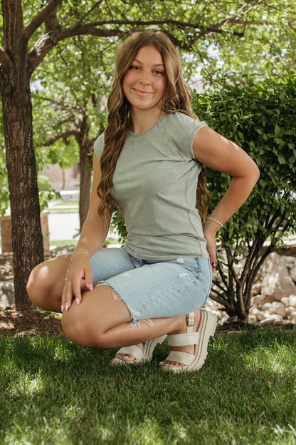 THE CADENCE CAP SLEEVE TOP IN SAGE GREEN