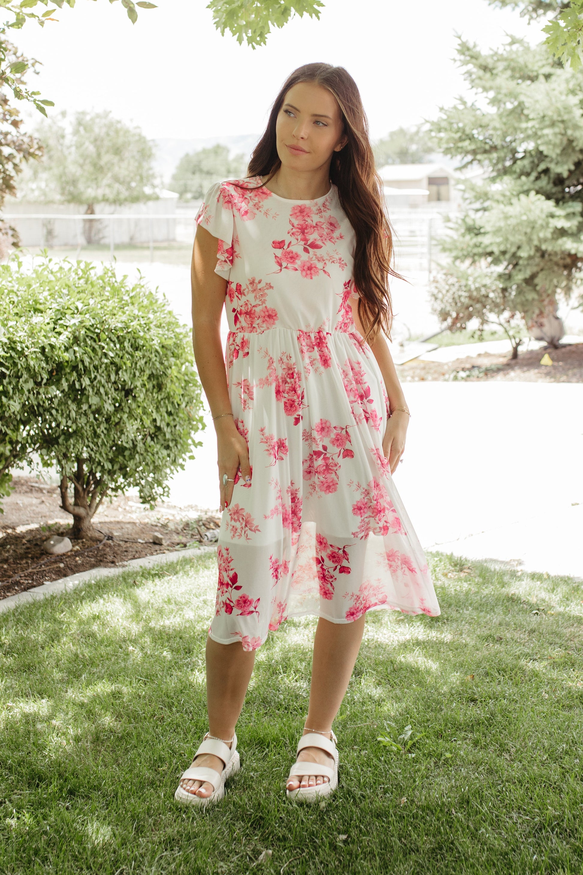 THE JULIE PINK FLUTTER SLEEVE DRESS Medium
