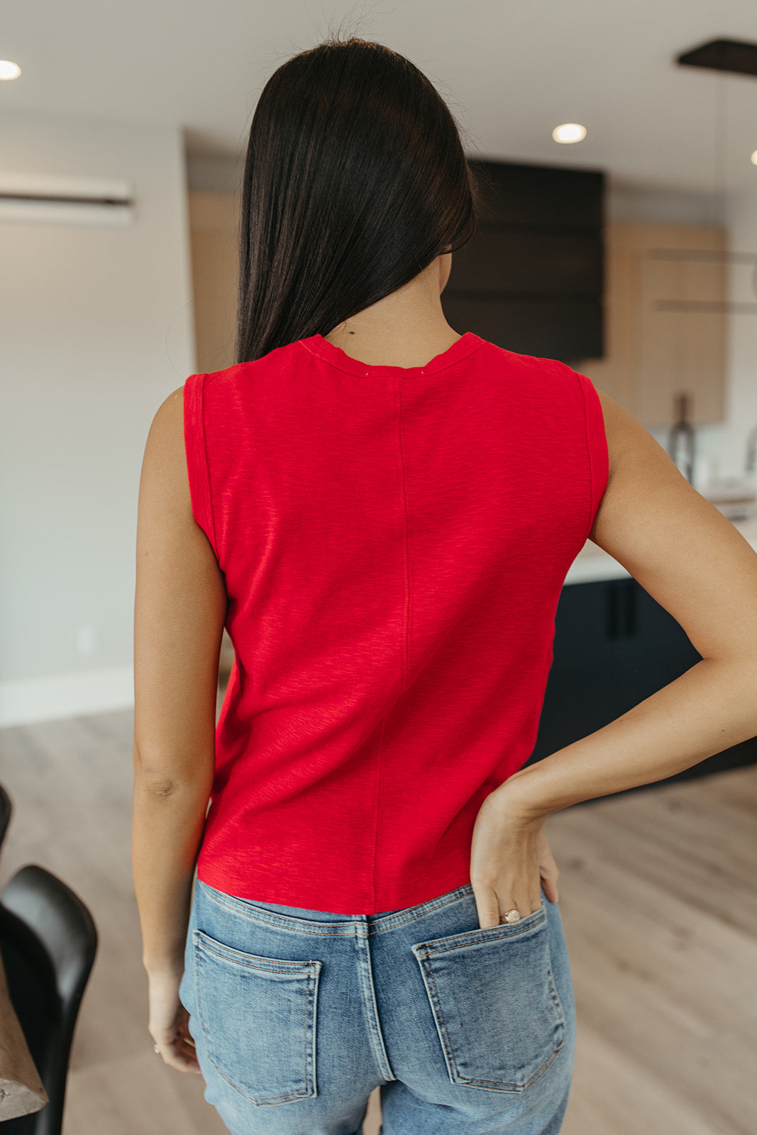 THE KHYLEE  SLEEVELESS COTTON TOP IN RED
