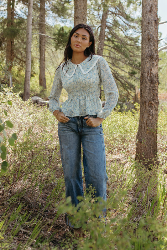 THE BILLIE FLORAL LACE BLOUSE IN BLUE