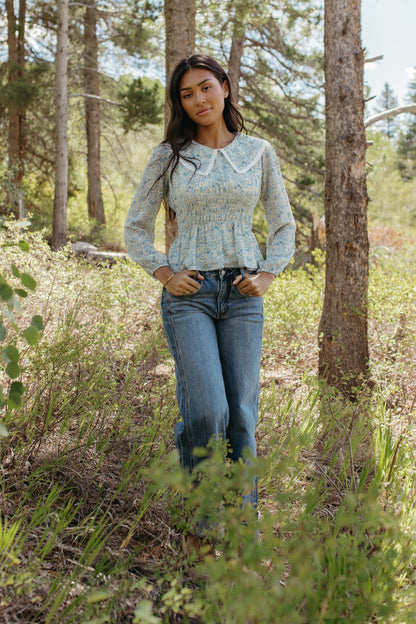THE BILLIE FLORAL LACE BLOUSE IN BLUE
