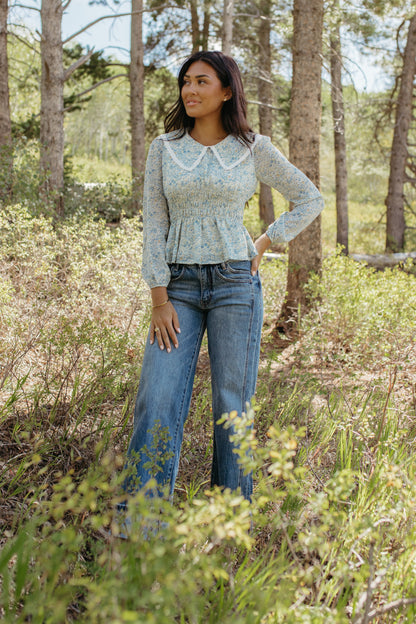 THE BILLIE FLORAL LACE BLOUSE IN BLUE