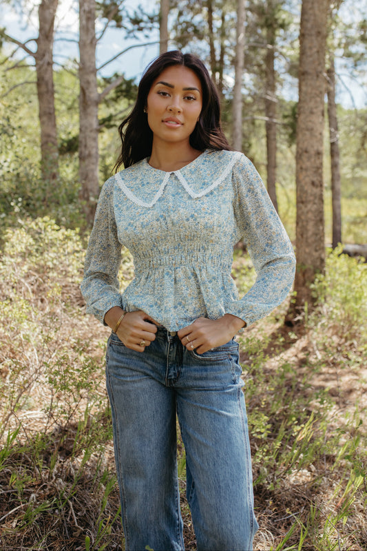 THE BILLIE FLORAL LACE BLOUSE IN BLUE