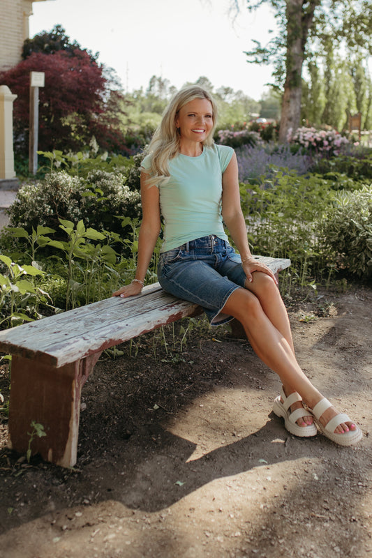 THE CADENCE CAP SLEEVE TOP IN TEAL