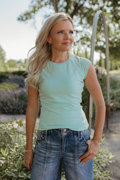 THE CADENCE CAP SLEEVE TOP IN TEAL