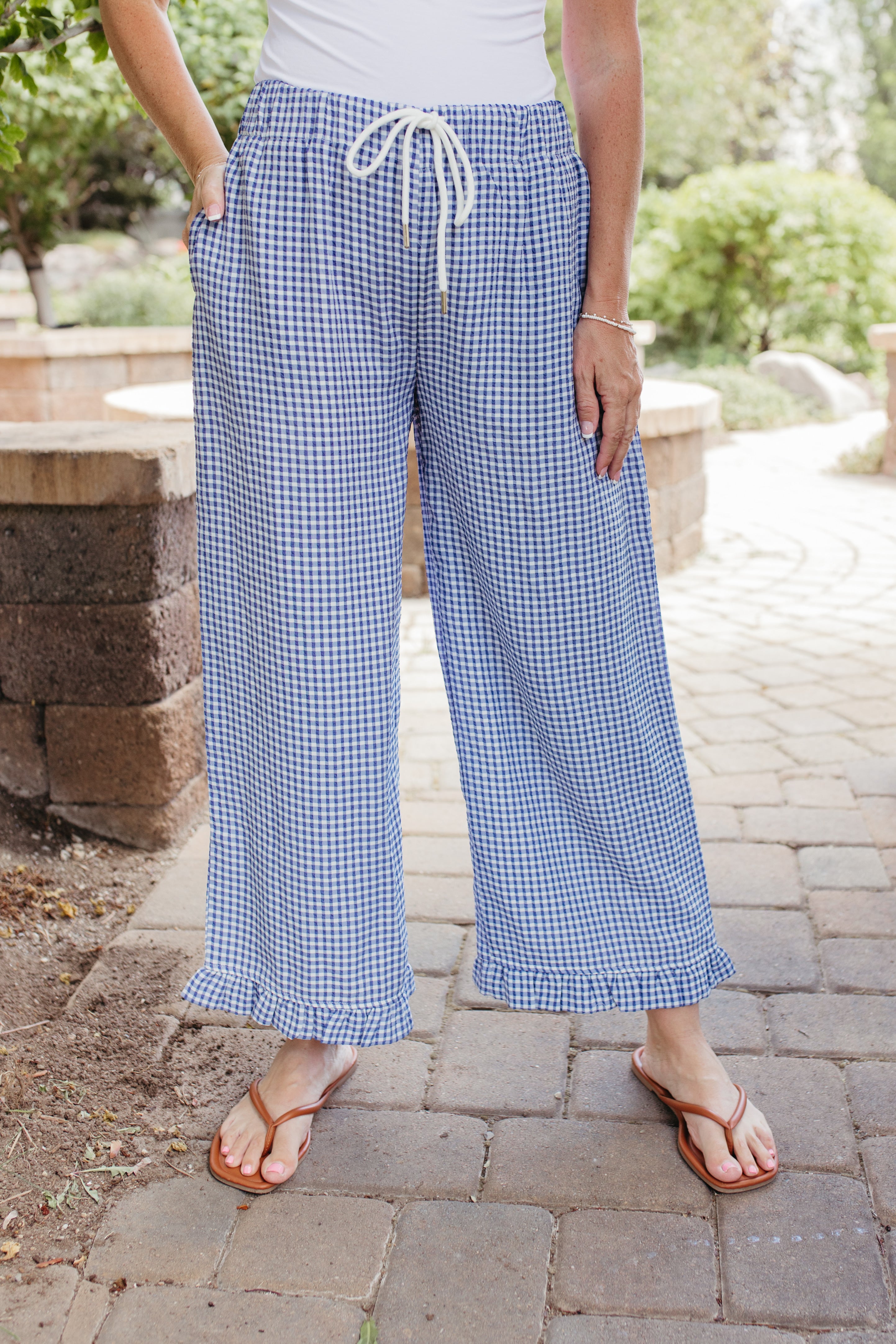 THE NICOLE GINGHAM PANTS IN BLUE – Pink Desert
