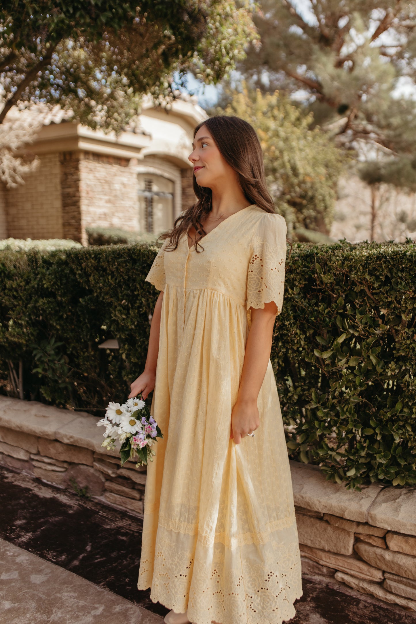 THE LEIYAH EYELET BUTTON DOWN DRESS IN SUNWASHED