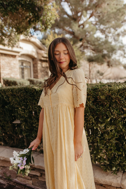 THE LEIYAH EYELET BUTTON DOWN DRESS IN SUNWASHED