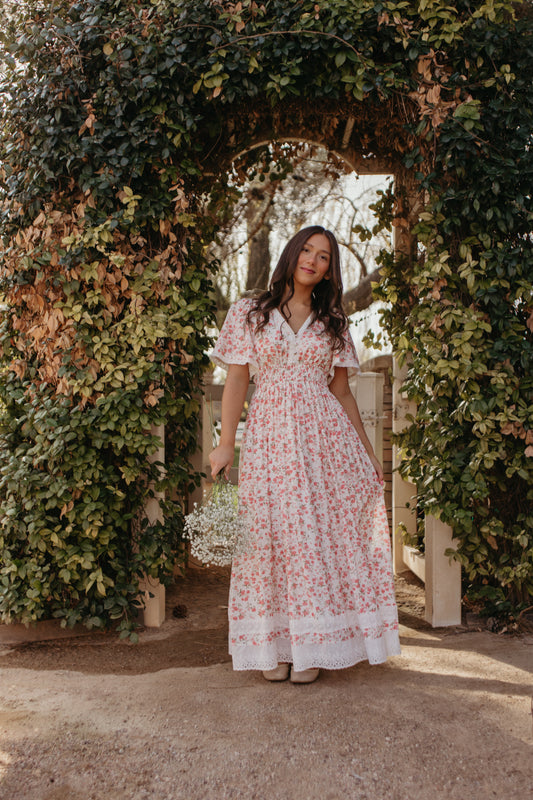 THE EVELYN FLORAL MAXI DRESS IN ENGLISH ROSE