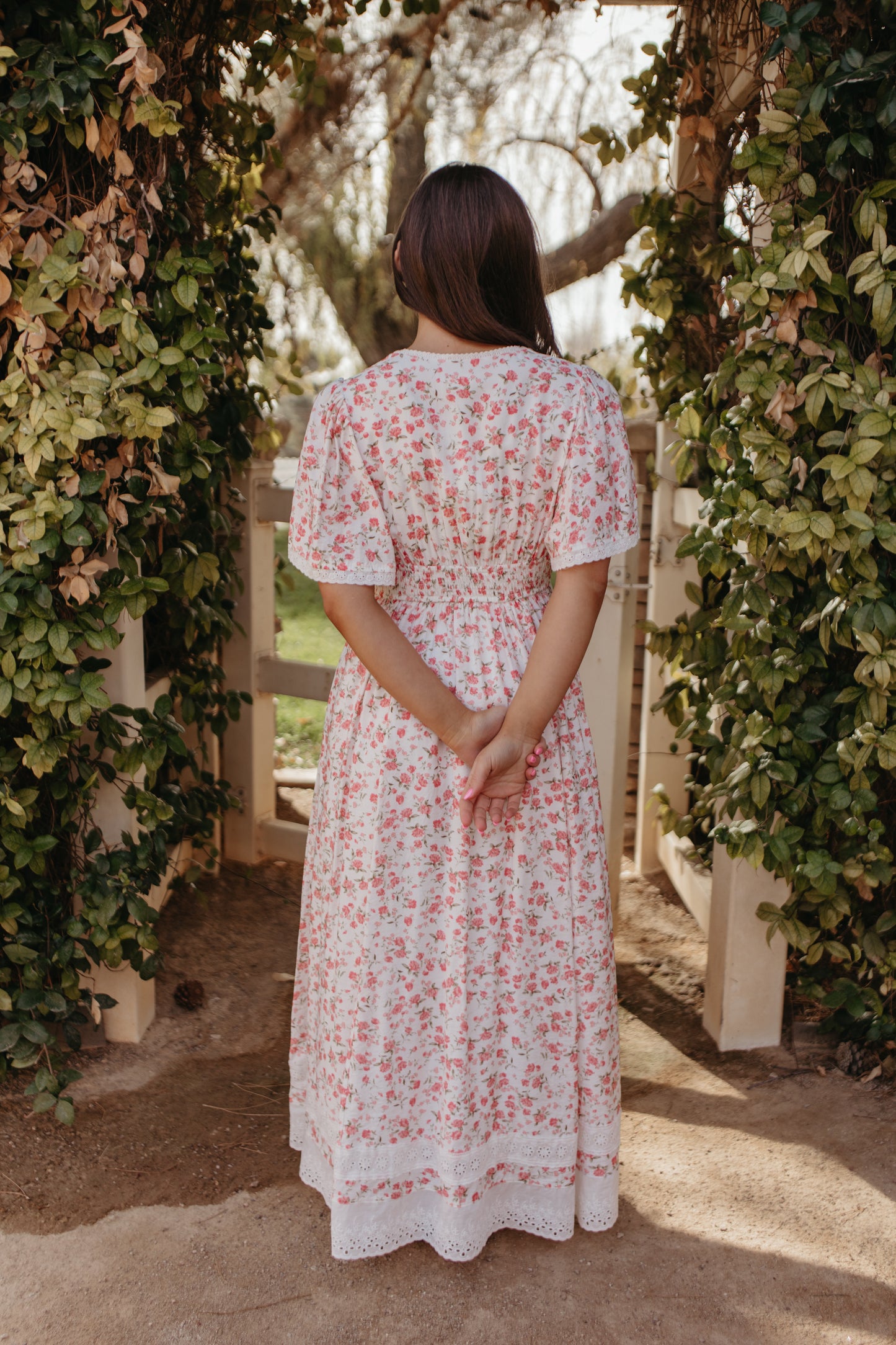 THE EVELYN FLORAL MAXI DRESS IN ENGLISH ROSE