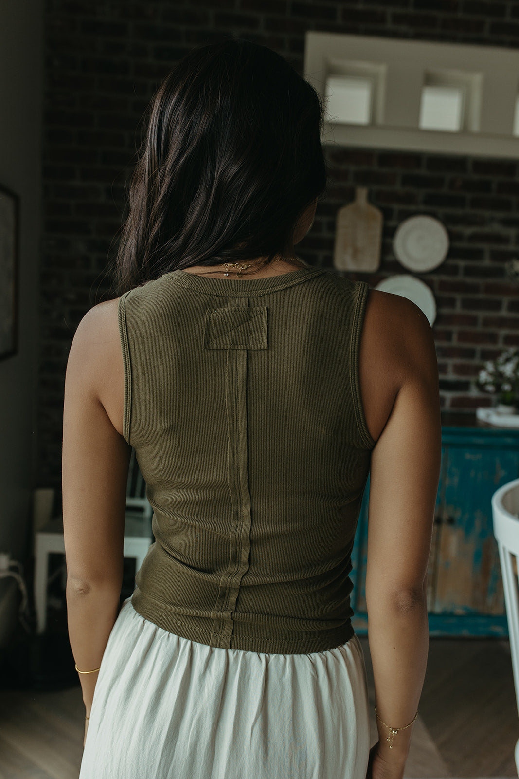 THE ILIA RIBBED HENLEY TANK TOP IN OLIVE – Pink Desert