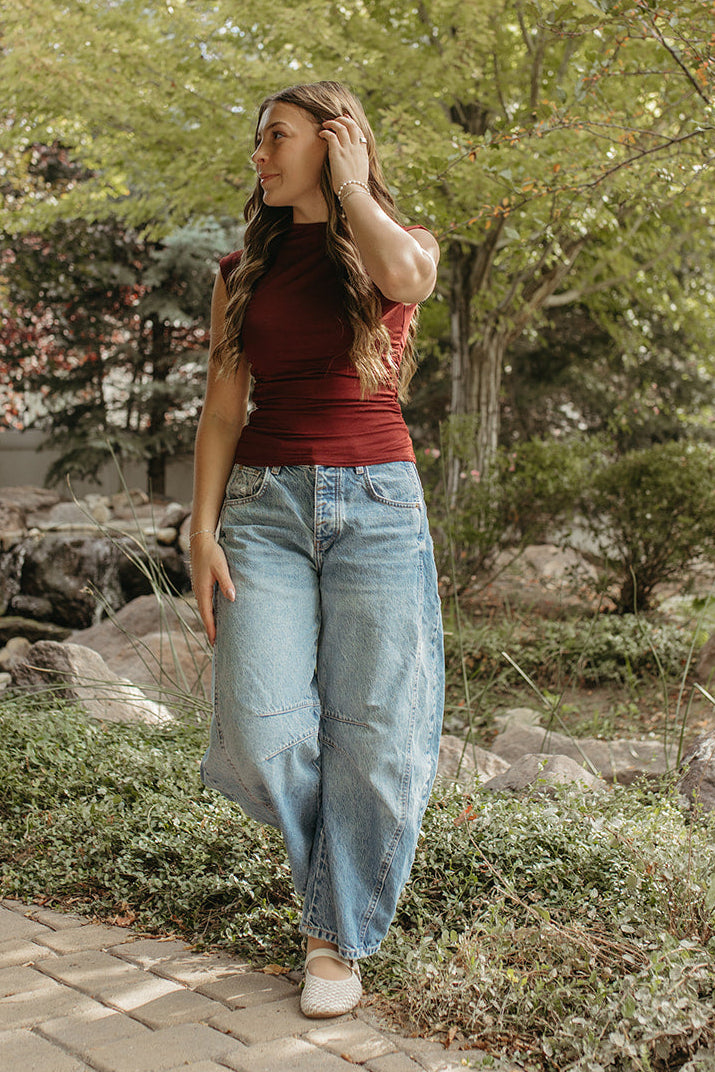 THE KIARA KNIT TOP IN BURGUNDY