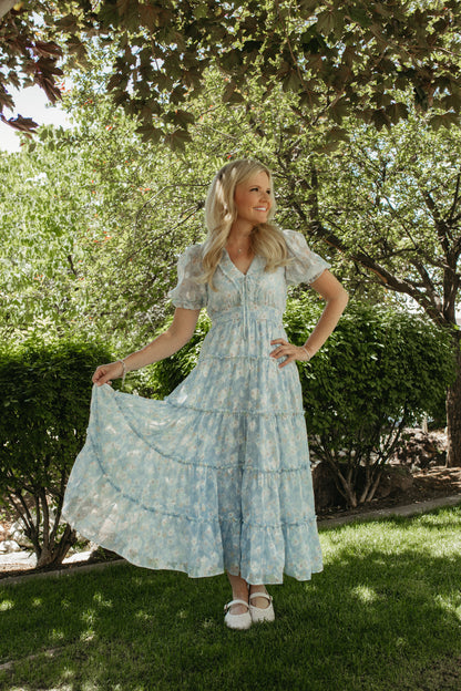THE EVERLEE FLORAL MAXI PUFF SLEEVE DRESS