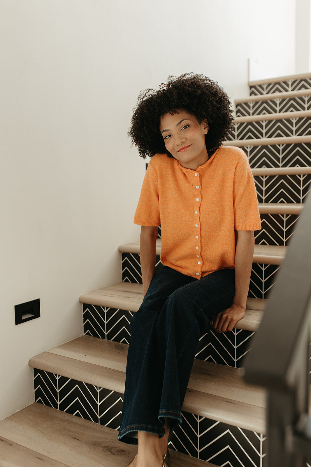 THE MCKAYLA SHORT SLEEVE CARDIGAN IN ORANGE