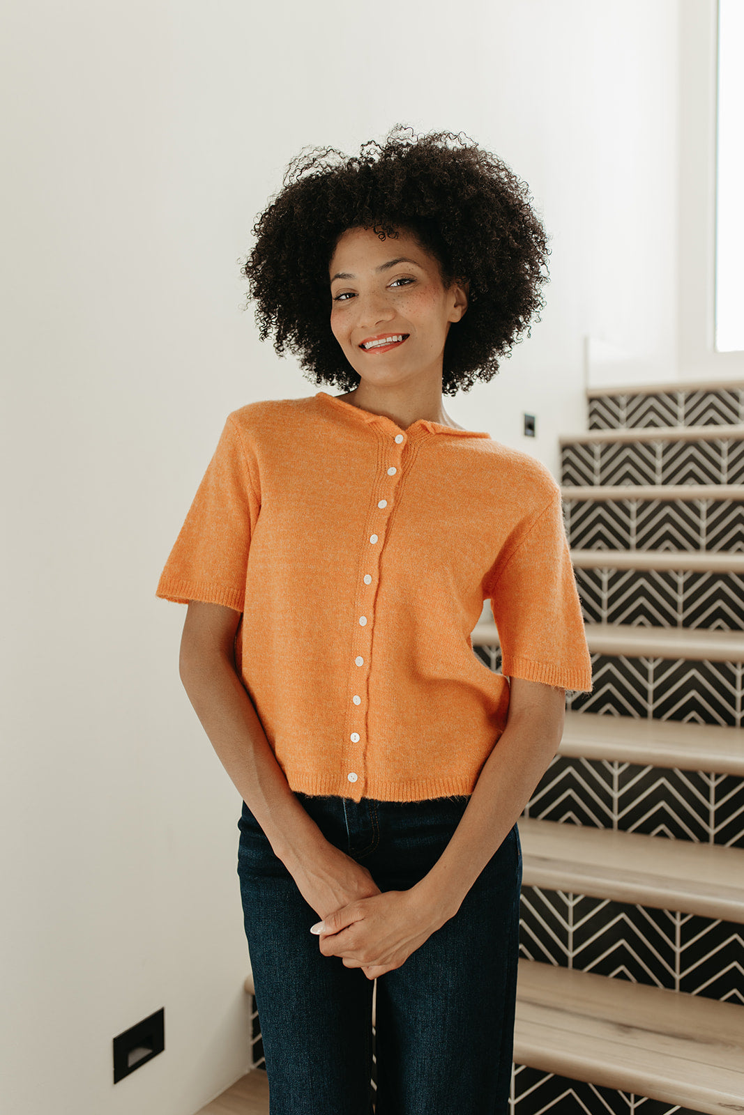 THE MCKAYLA SHORT SLEEVE CARDIGAN IN ORANGE