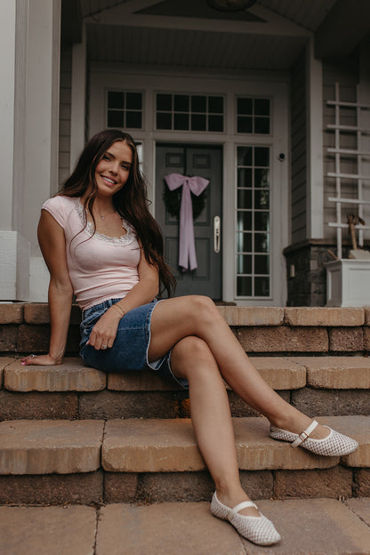 THE EVERLY LACE TEE IN PINK