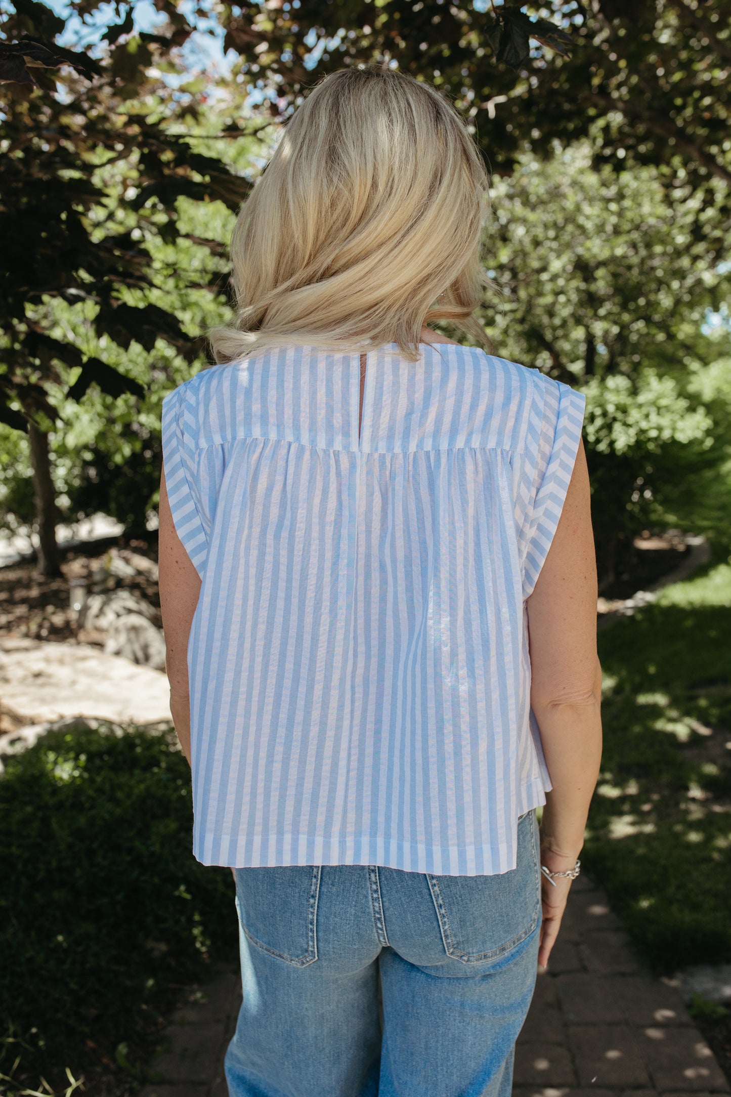 THE JULIANA STRIPE TOP IN BLUE