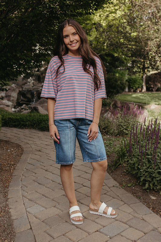 THE EVELYN OVERSIZED STRIPE TEE IN BLUE/PINK