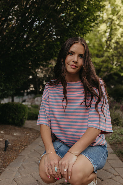 THE EVELYN OVERSIZED STRIPE TEE IN BLUE/PINK