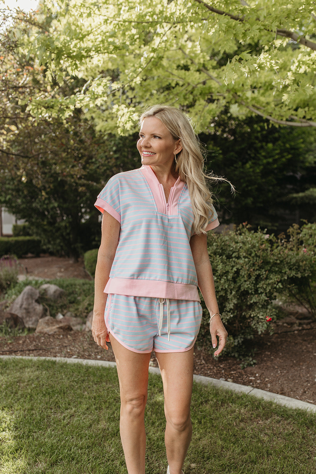THE MAGNOLIA HALF ZIP STRIPE SET