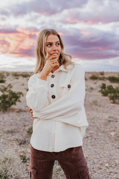 THE LIZZY COLLARED PULLOVER IN CREAM
