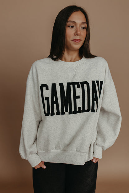 THE GAMEDAY SWEATSHIRT IN GRAY