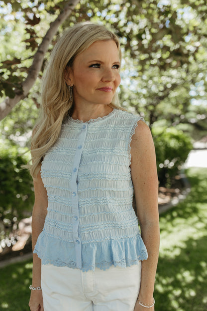 THE VIENNA FLOWER LACE TRIM TANK IN BLUE